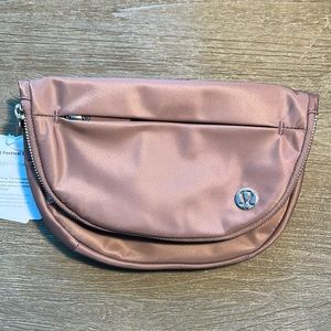 NWOT lululemon Festival Bag Micro - Twilight Rose